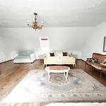 Lesence Major Bed & Breakfast 3*