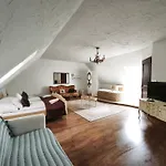 Lesence Major Bed & Breakfast 3*