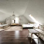 Lesence Major Panzió Lesencetomaj