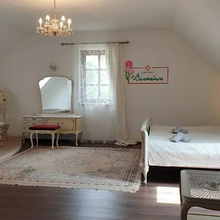 Lesence Major 住宿加早餐酒店 Lesencetomaj