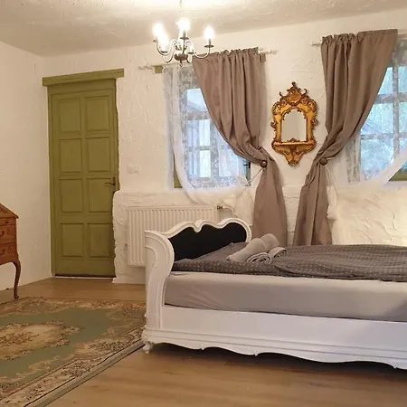 Lesence Major 4* Lesencetomaj