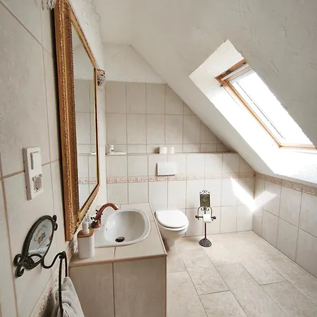 Lesence Major Bed & Breakfast 3*