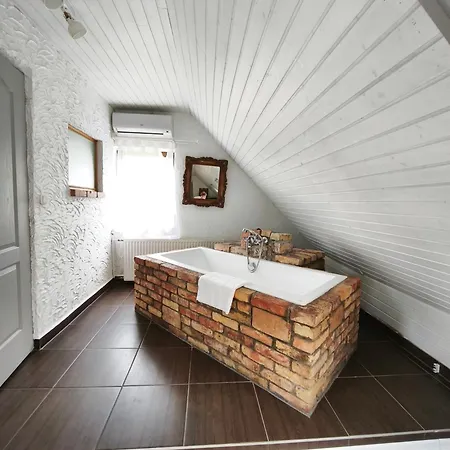 Lesence Major Bed & Breakfast 3*