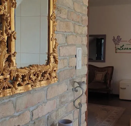 Alojamento de Acomodação e Pequeno-almoço Lesence Major 4*